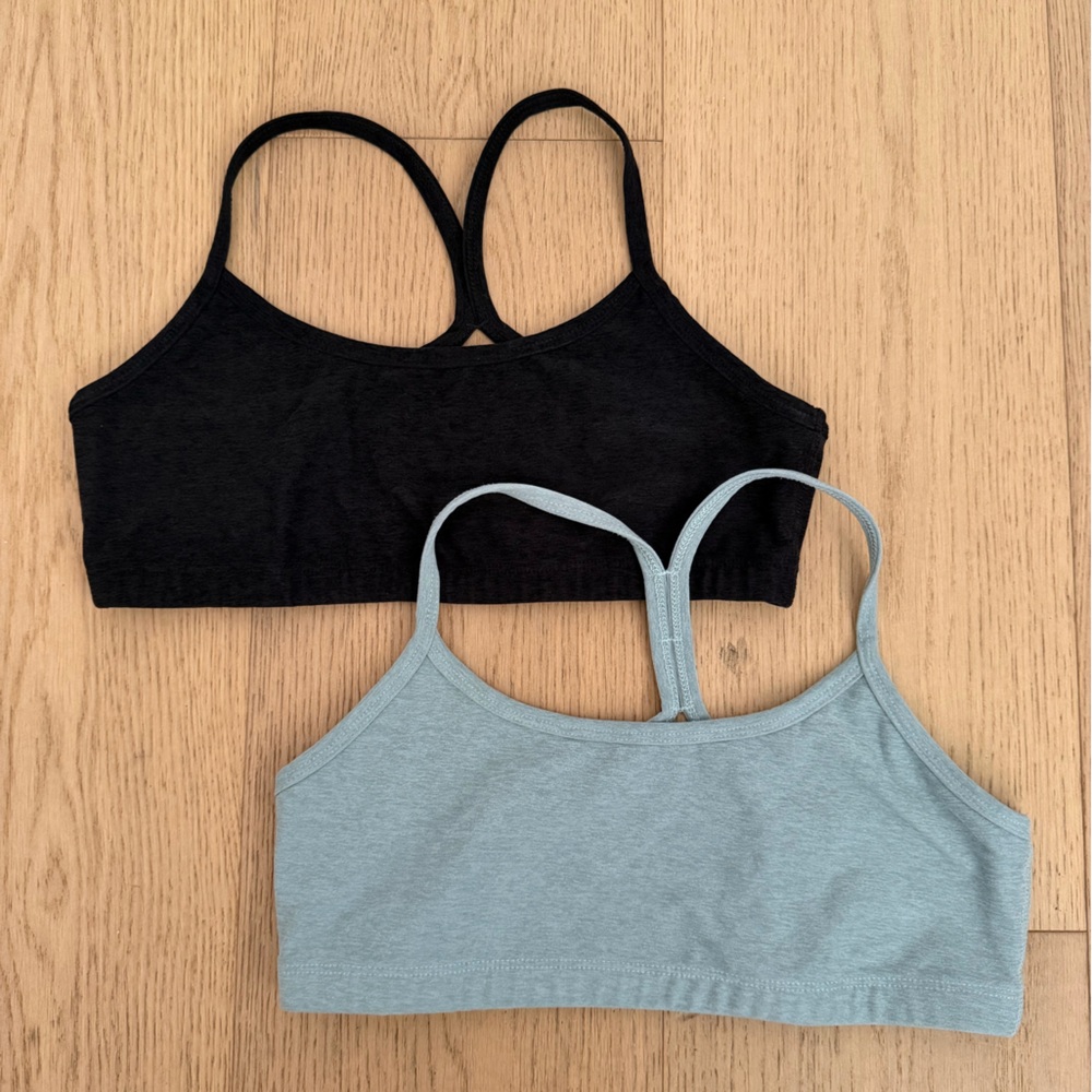 Beyond Yoga Black and Light Blue Sports Bra Set